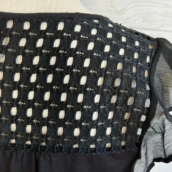 Lauren Conrad black top with flutter sleeves Size medium - Picture 6 of 8